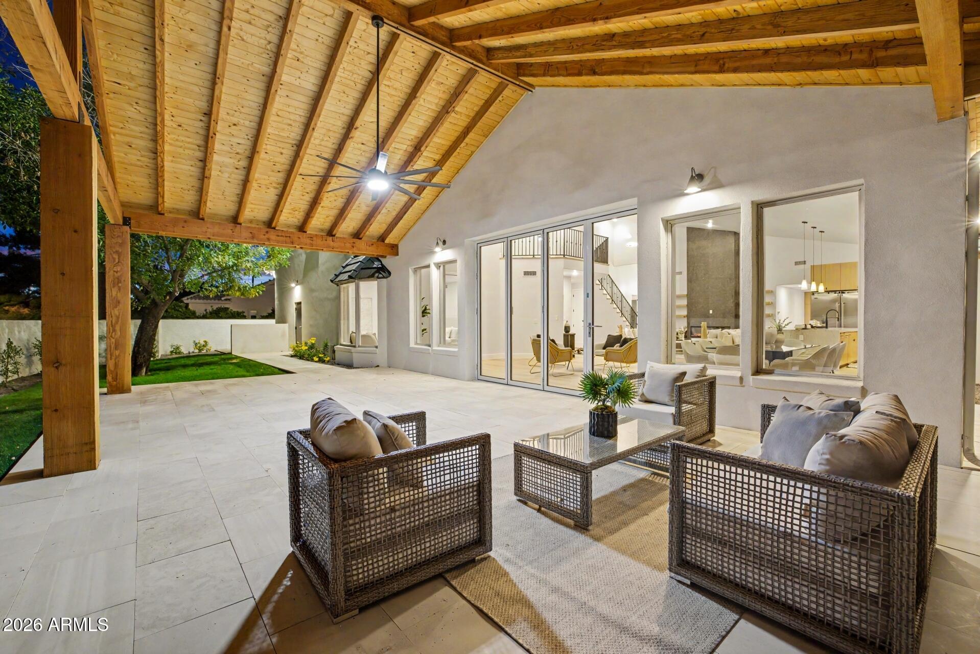 MEADOWLARK MANOR - Residential
