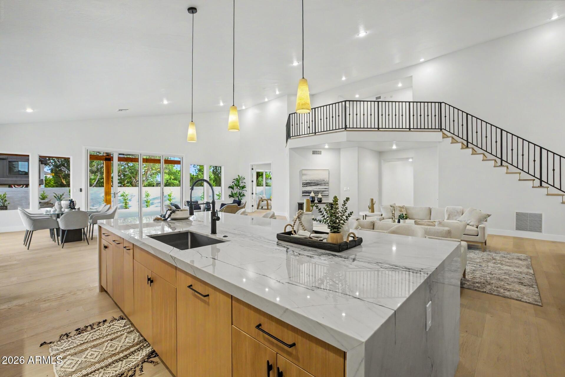 MEADOWLARK MANOR - Residential