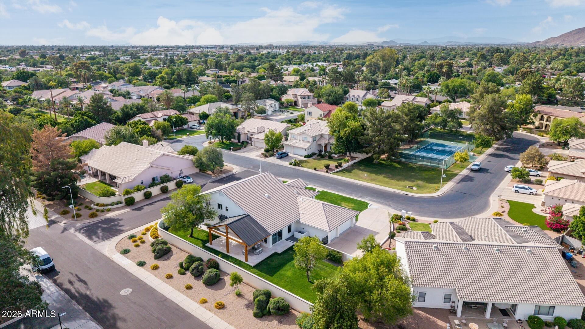 MEADOWLARK MANOR - Residential