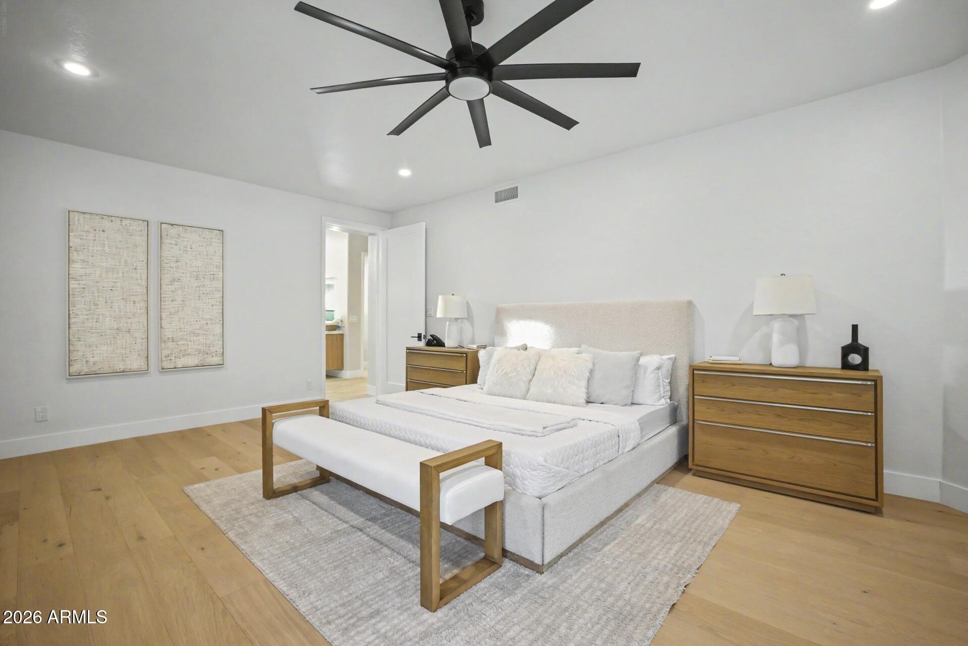 MEADOWLARK MANOR - Residential