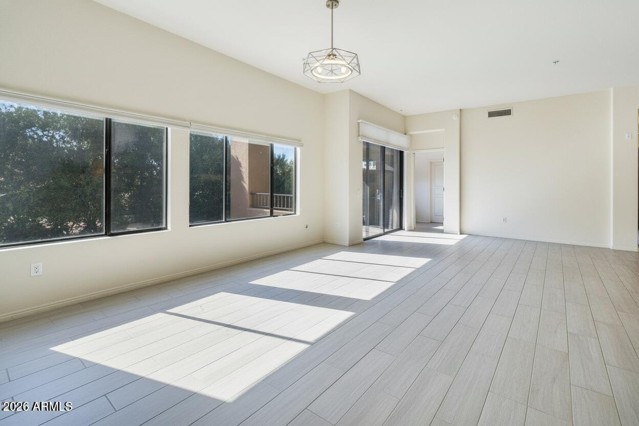 2989 N 44TH Street 3018