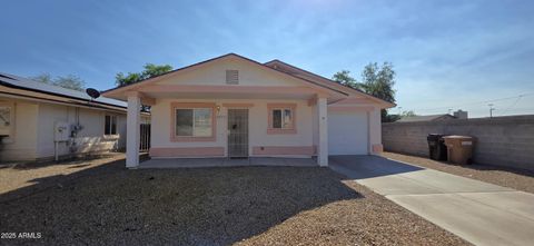 8075 W CHERRY HILLS Drive Peoria AZ 85345