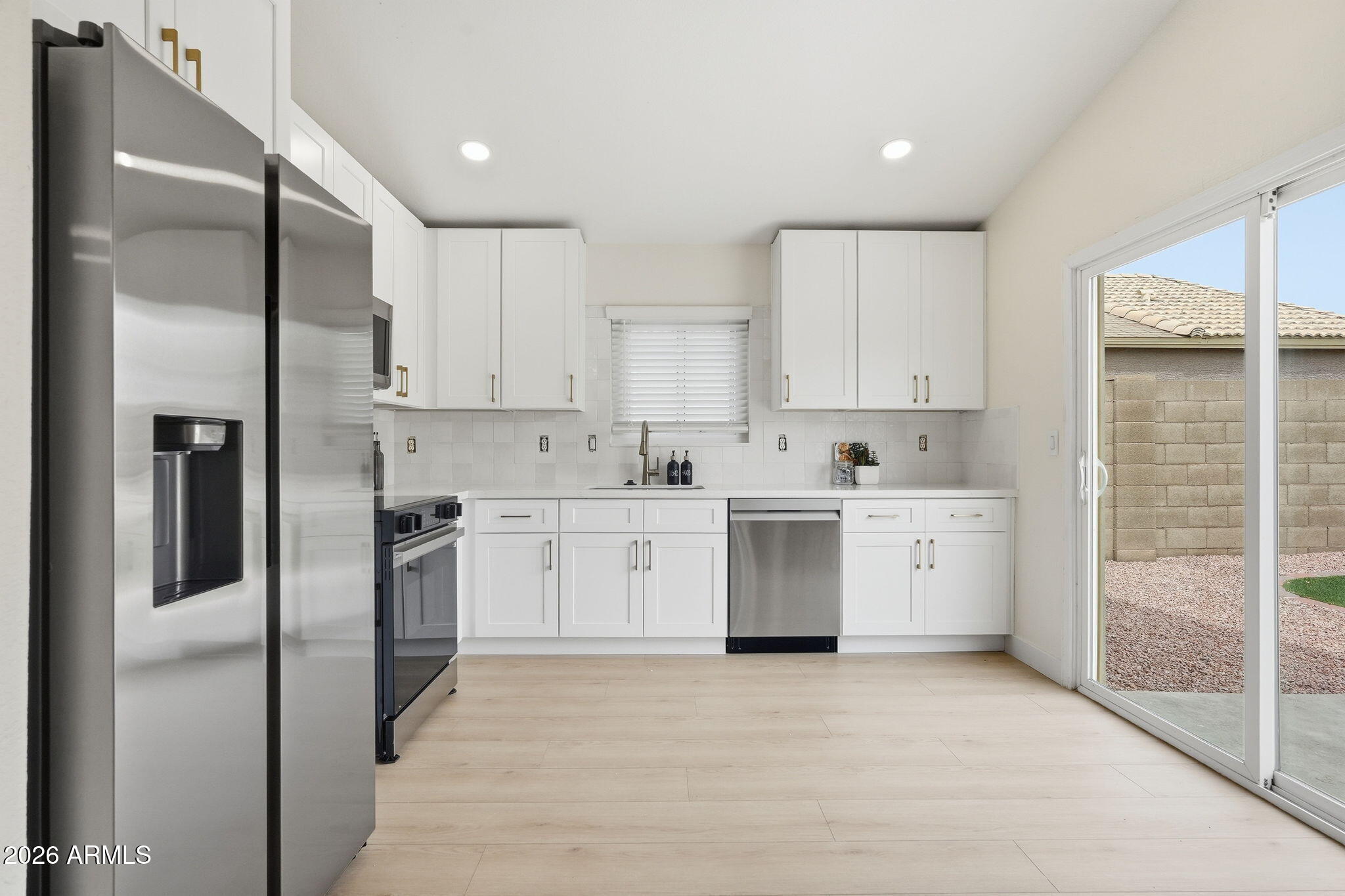 RENAISSANCE POINT - Residential