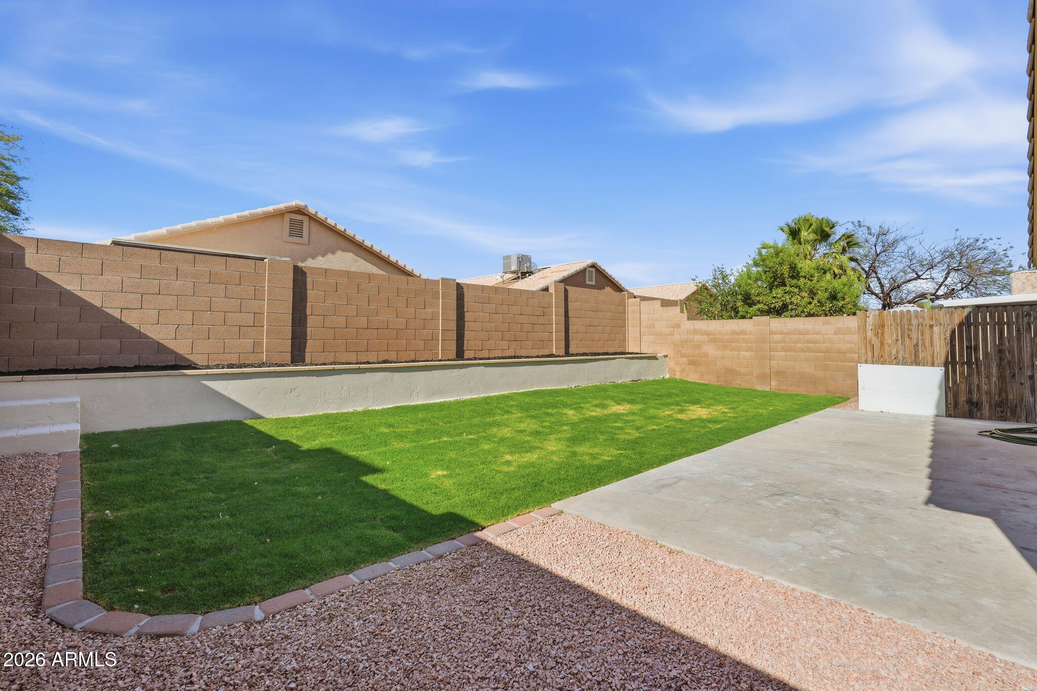 RENAISSANCE POINT - Residential
