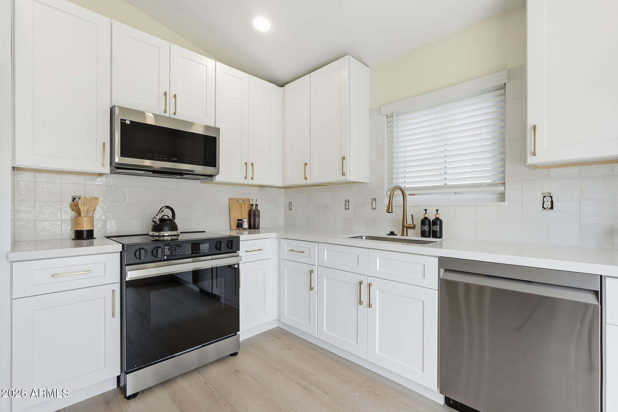 RENAISSANCE POINT - Residential