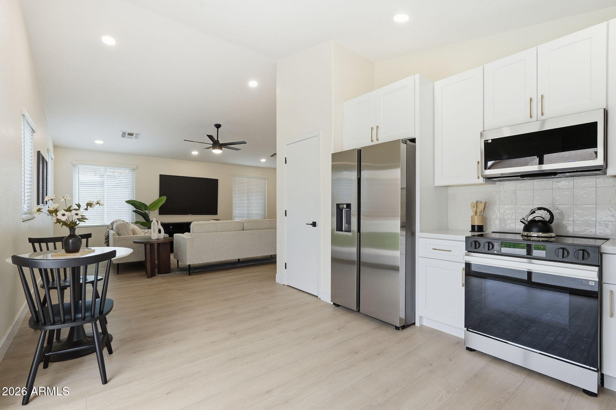 RENAISSANCE POINT - Residential