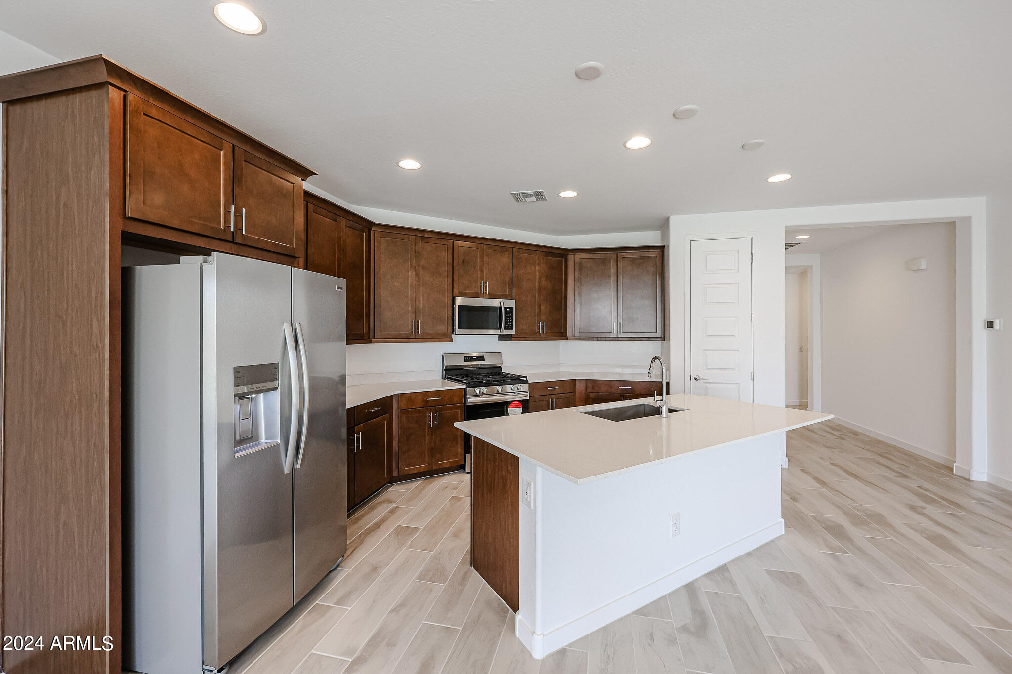 7680 W HONEYSUCKLE Drive