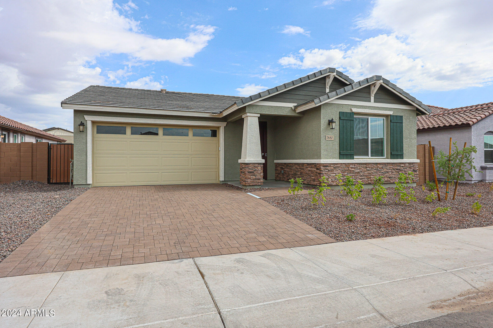 7680 W HONEYSUCKLE Drive