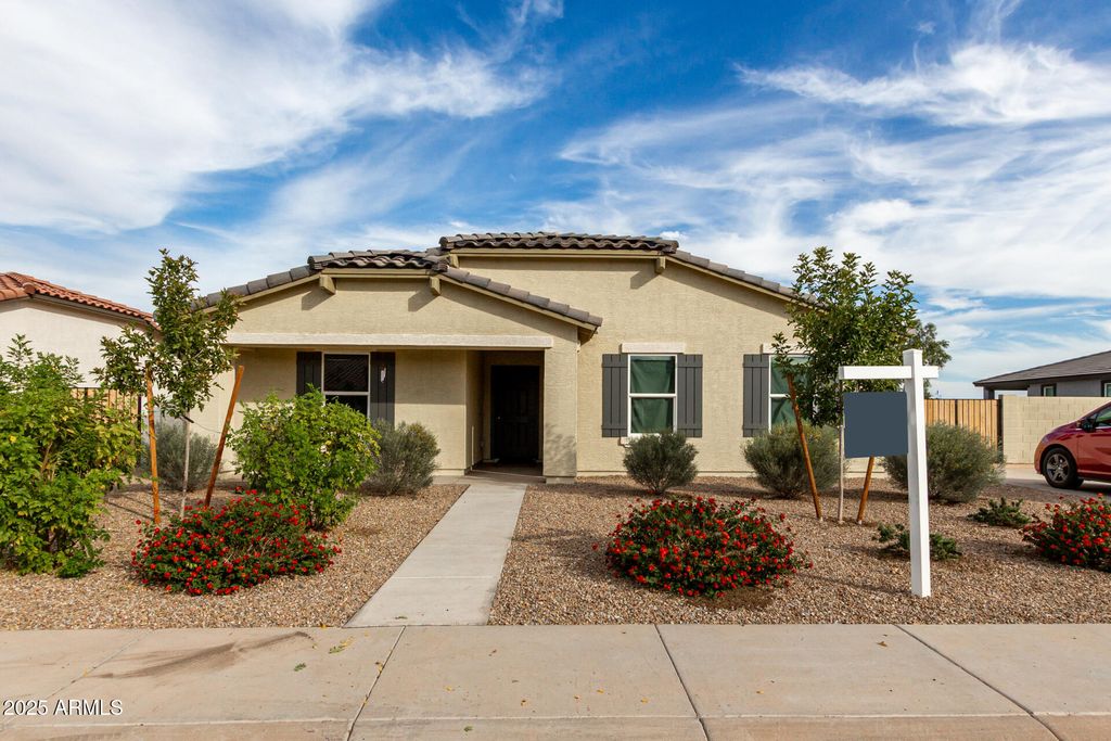 Photo of 76 S Naples Lane, Casa Grande, AZ 85122 (MLS # 6947239)
