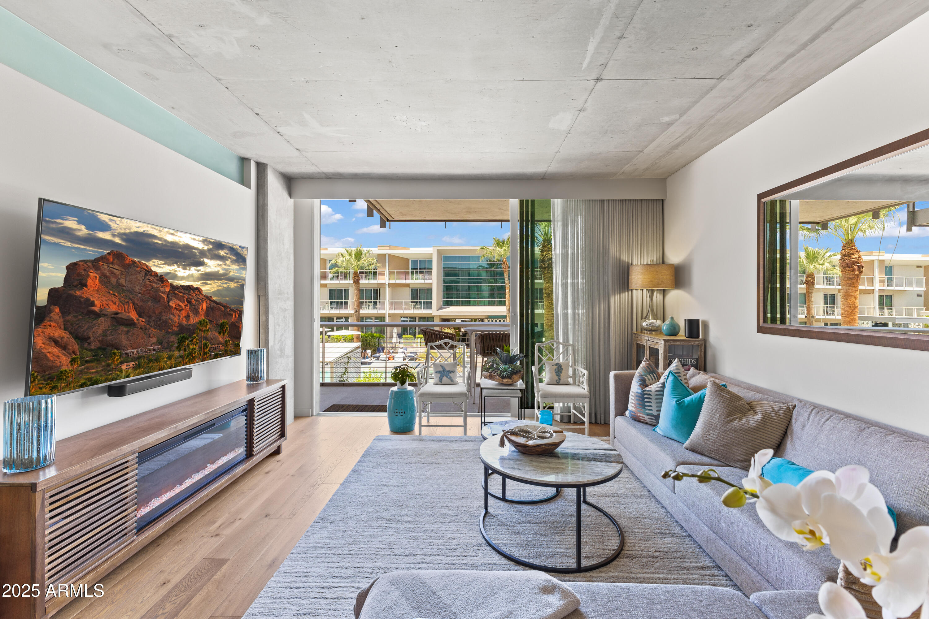 5455 E Lincoln Drive 2011