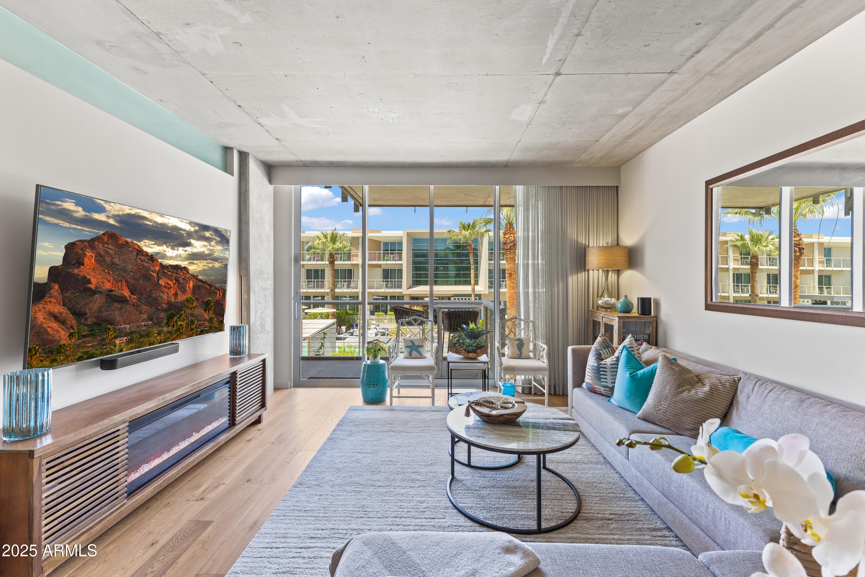 5455 E Lincoln Drive 2011