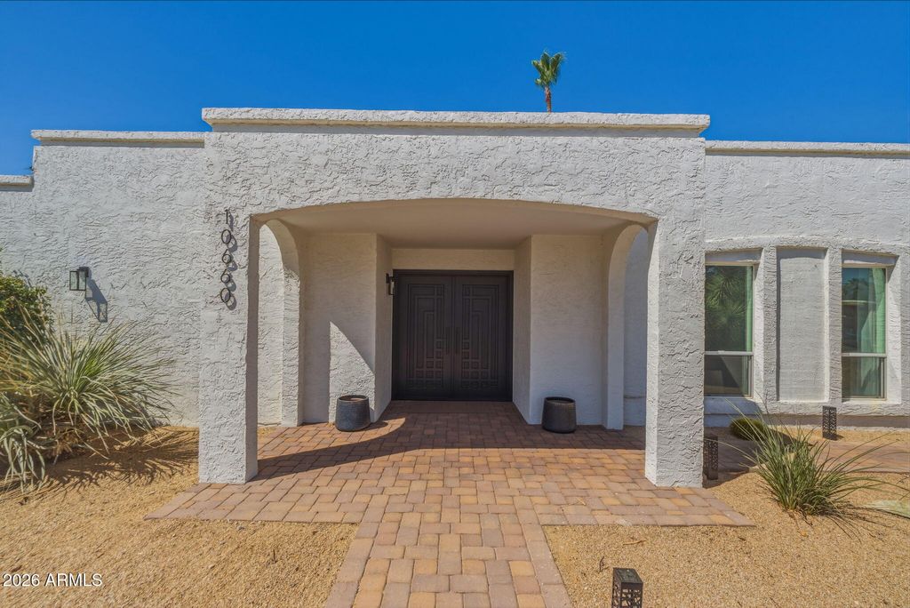 Photo of 10660 N 44th Court, Phoenix, AZ 85028 (MLS # 7029735)