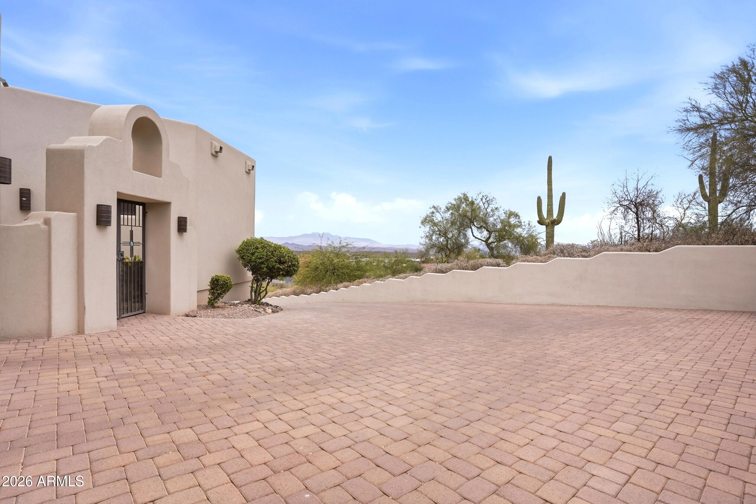 12558 N FOUNTAIN HILLS Boulevard