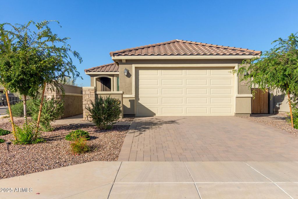 Photo of 17568 W Missouri Avenue, Litchfield Park, AZ 85340 (MLS # 6943450)
