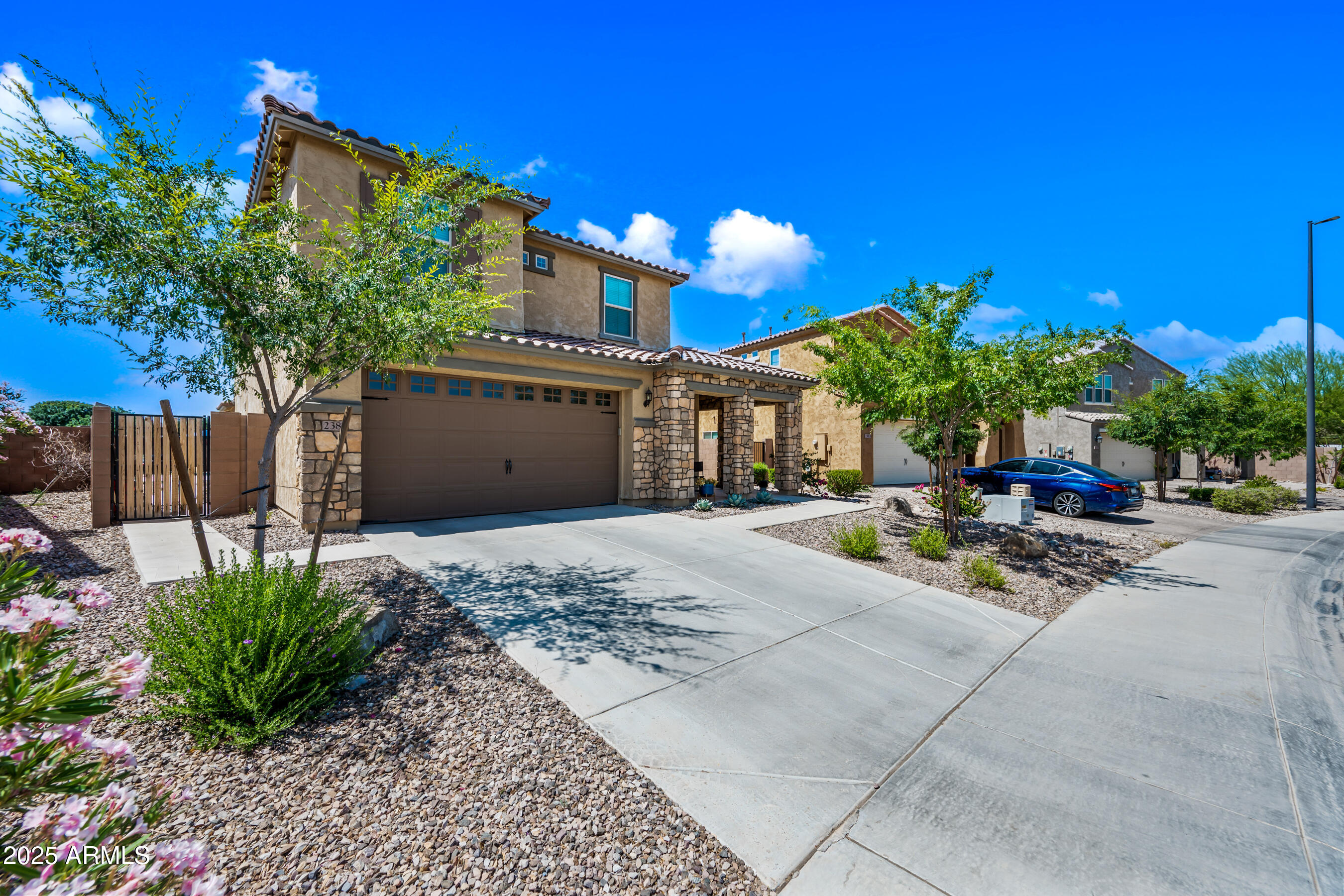 2387 E RUNAWAY BAY Place