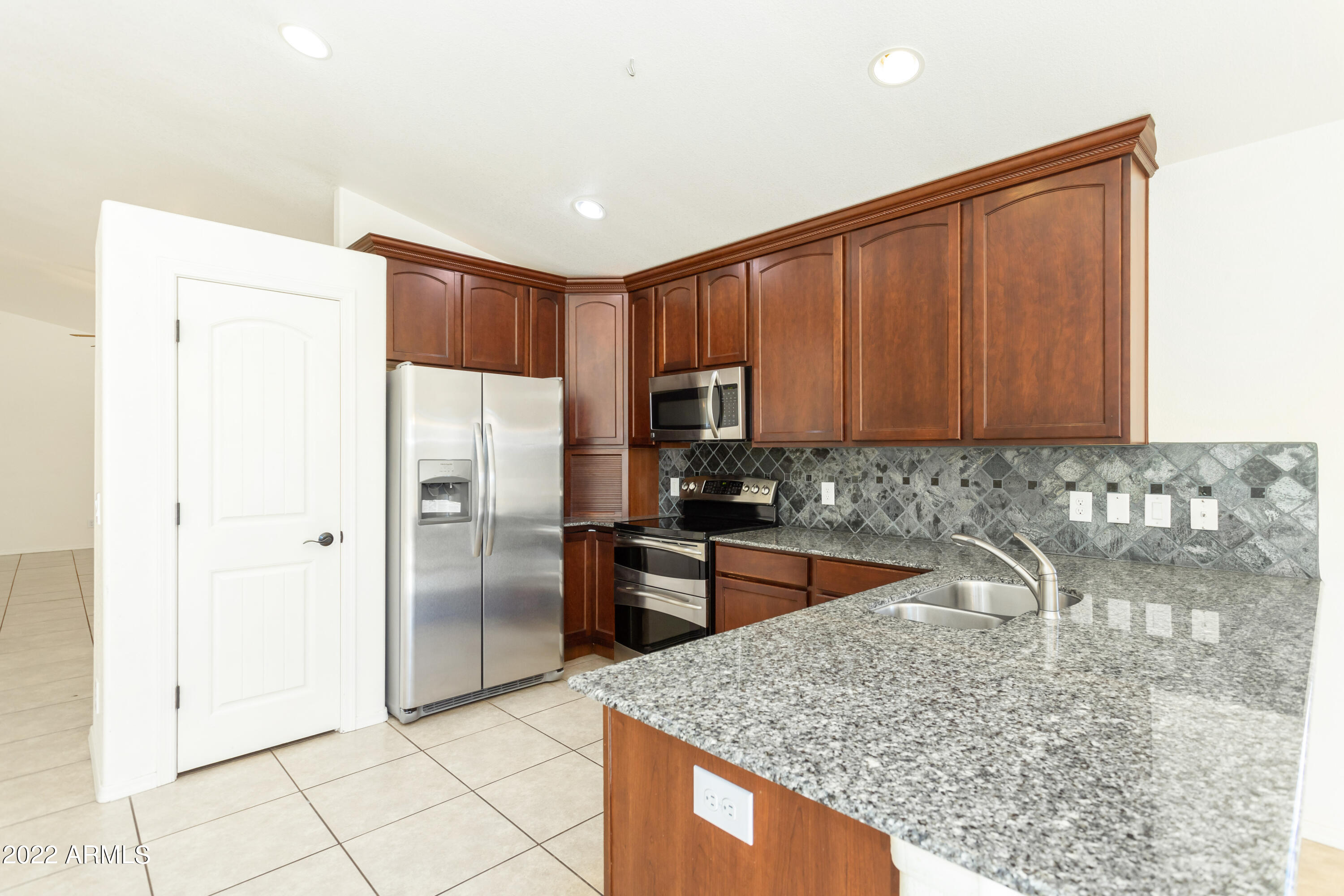CAMPSTONE - Residential