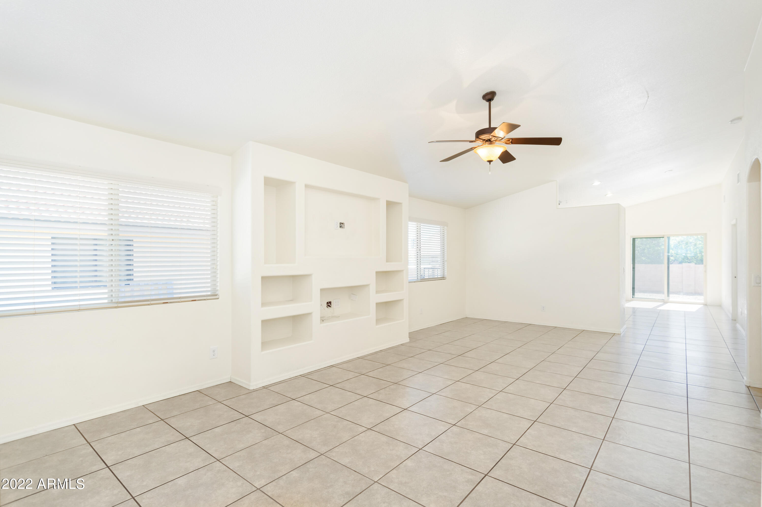 CAMPSTONE - Residential