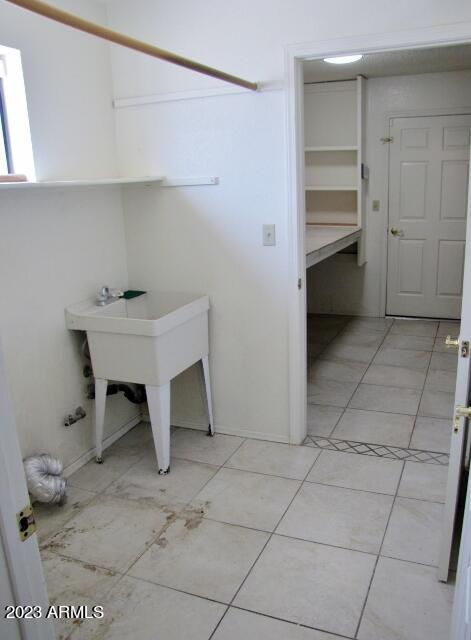 TRACT UNIT 111 - Residential Lease