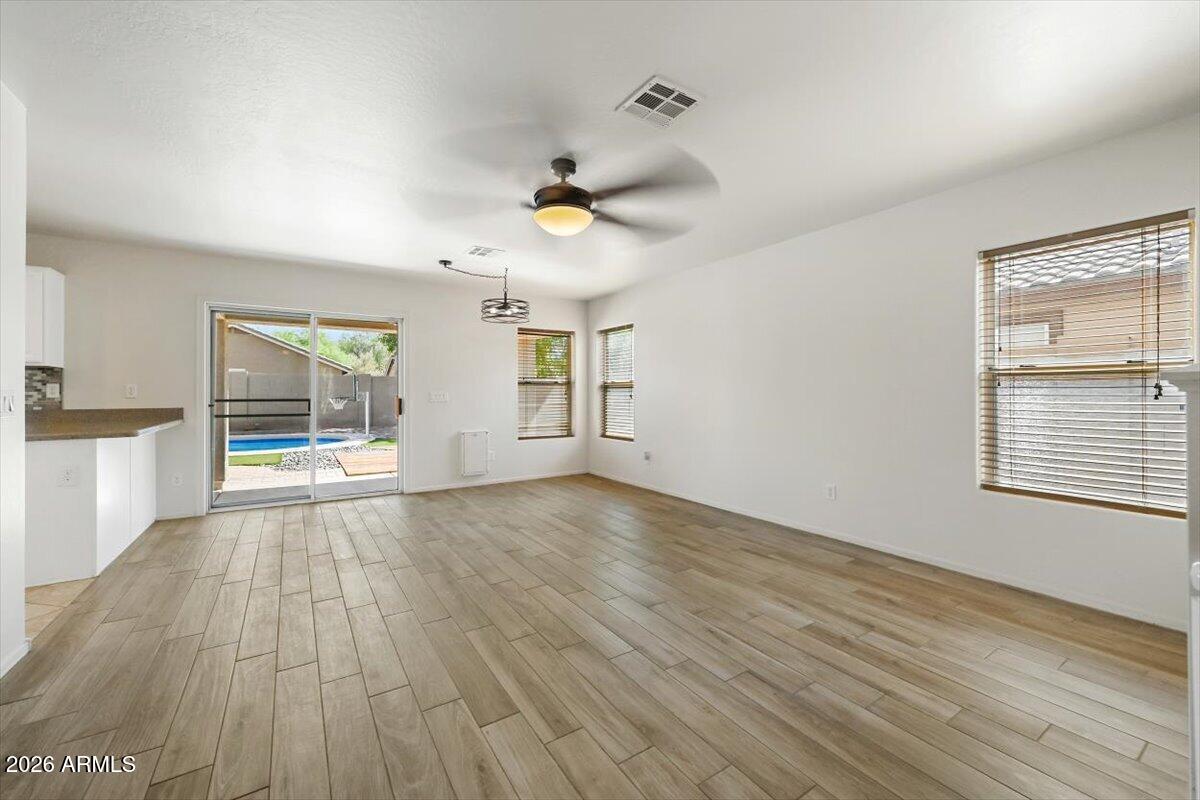 41285 W LITTLE Drive