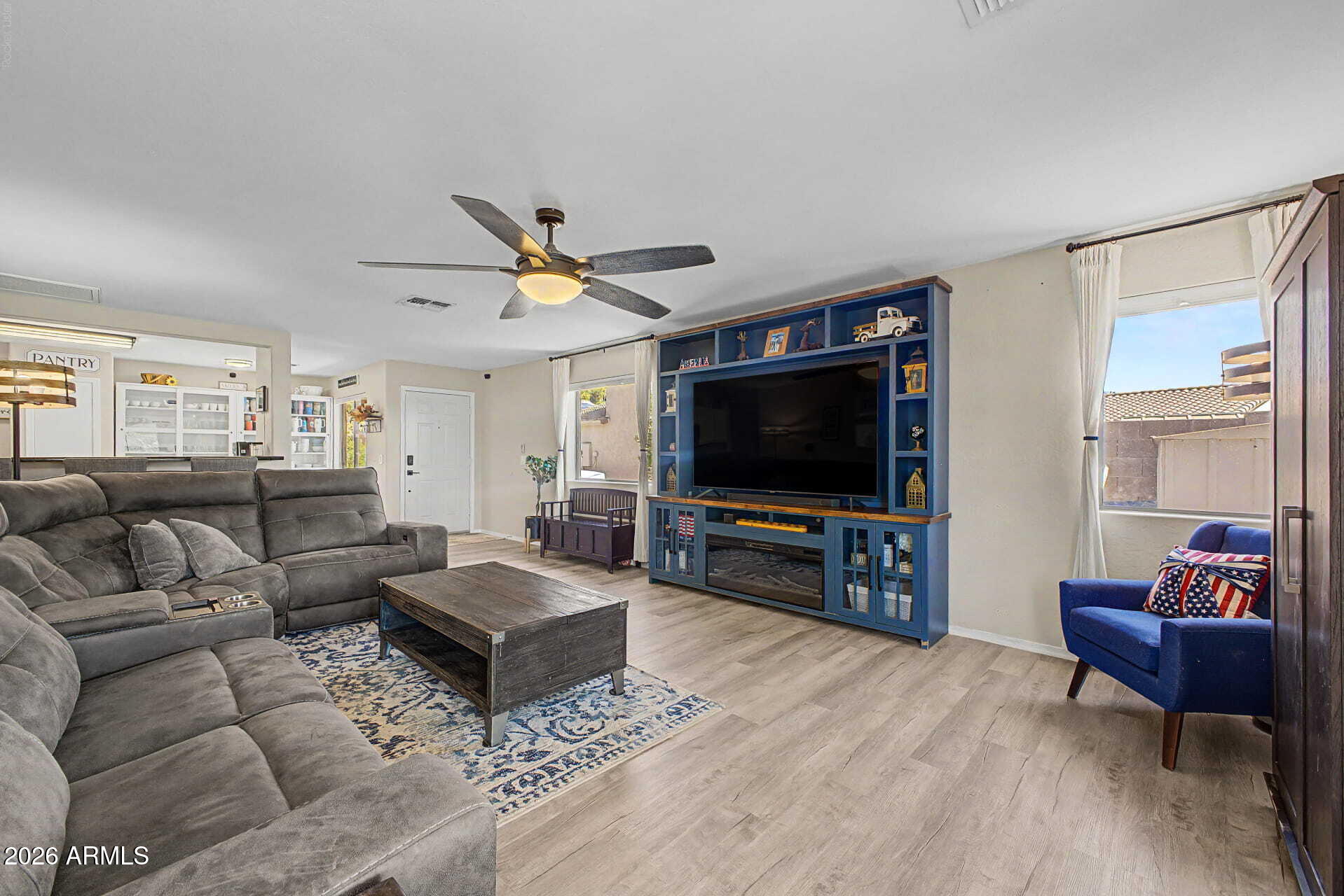 7444 S SUNRISE Way