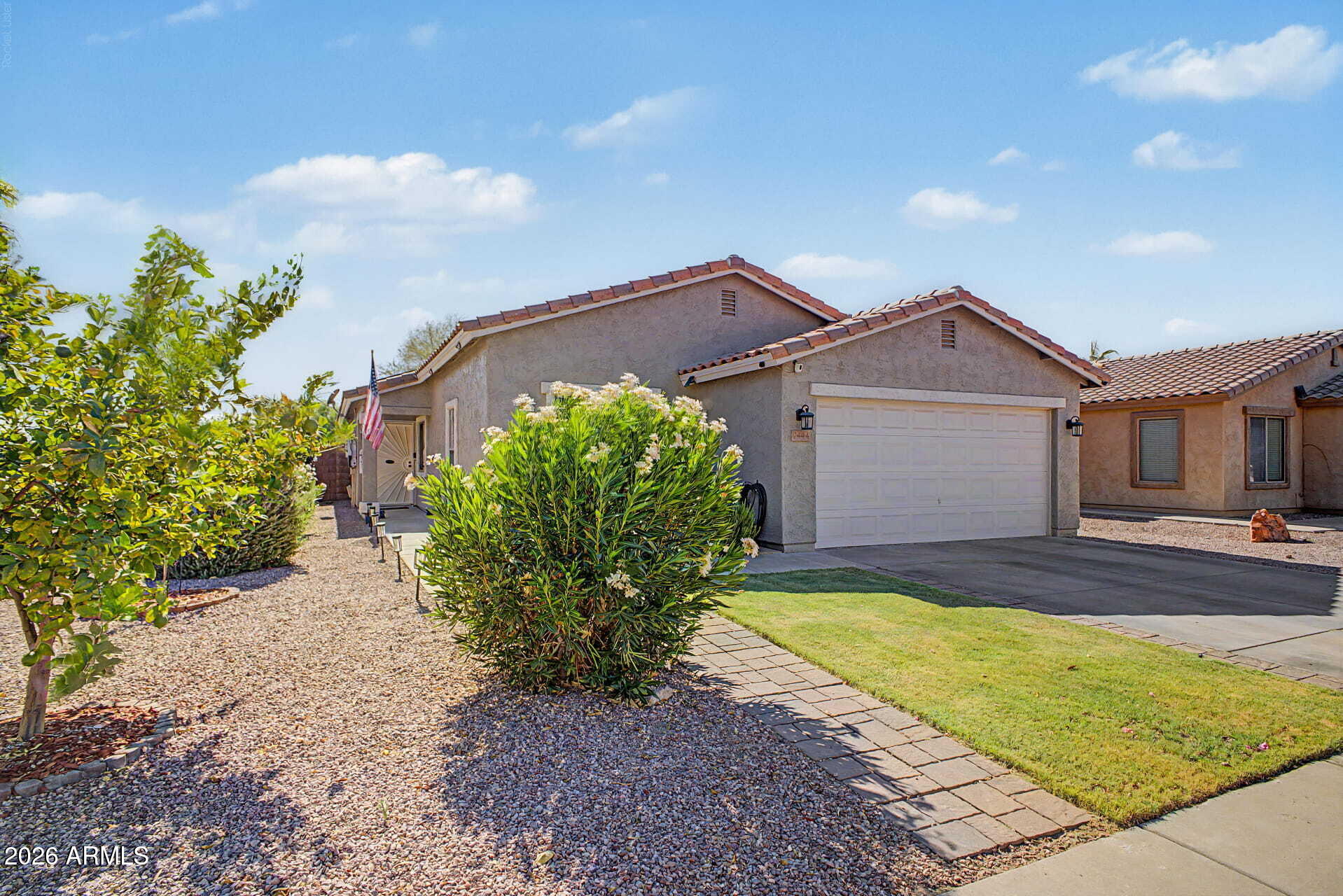 7444 S SUNRISE Way