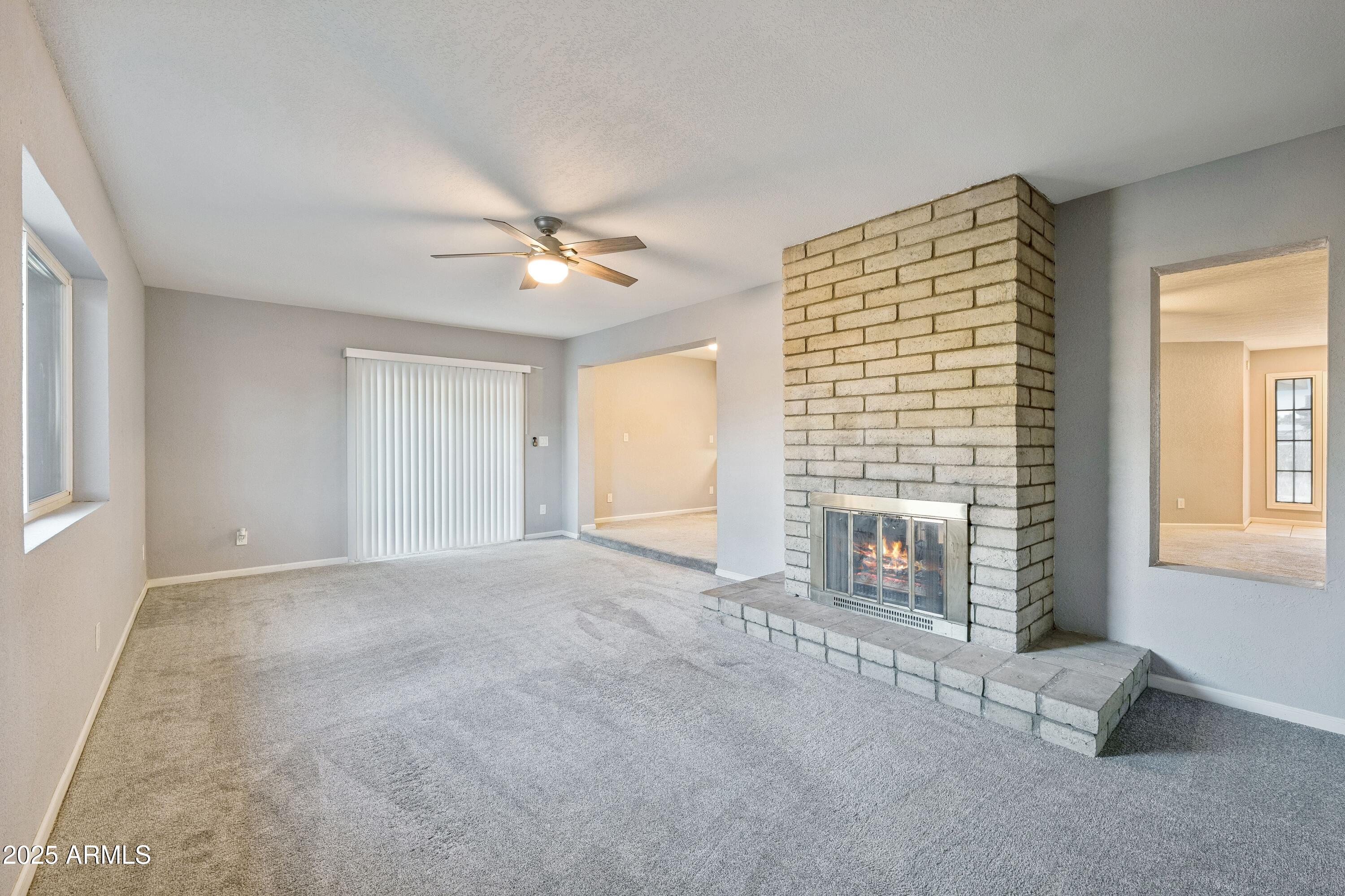 7208 W MEDLOCK Drive