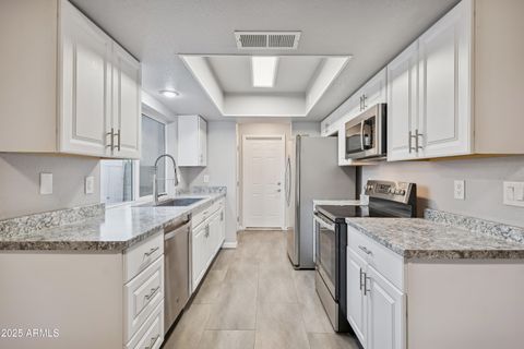 7208 W MEDLOCK Drive Glendale AZ 85303