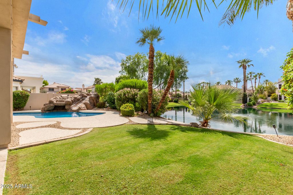 Photo of 641 W Hackberry Drive, Chandler, AZ 85248 (MLS # 6915353)