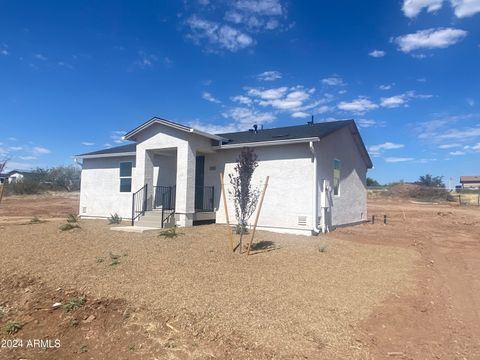 A home in Mayer