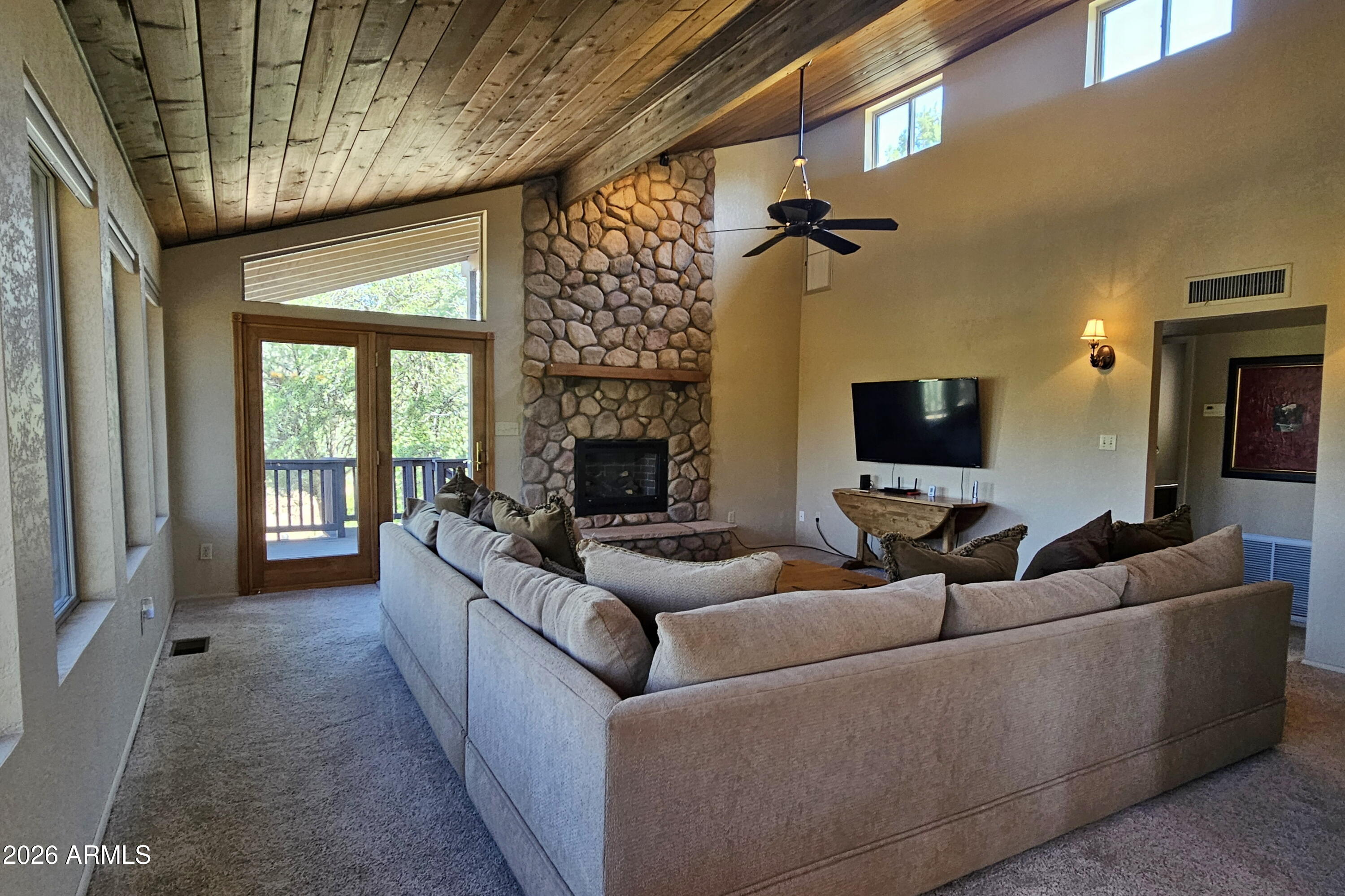 351 W Mary Patricia Drive