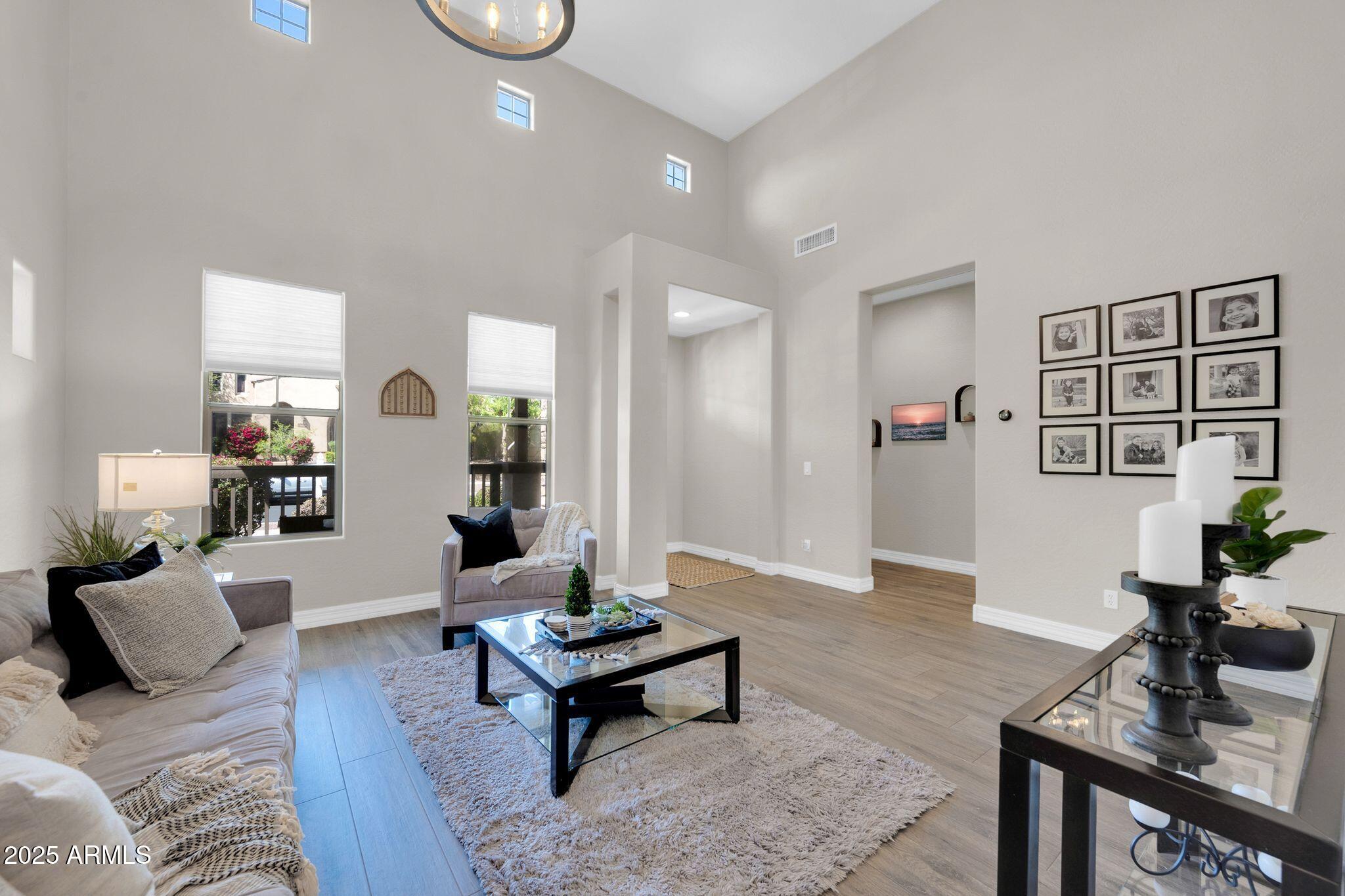 4013 N FOUNDER Circle