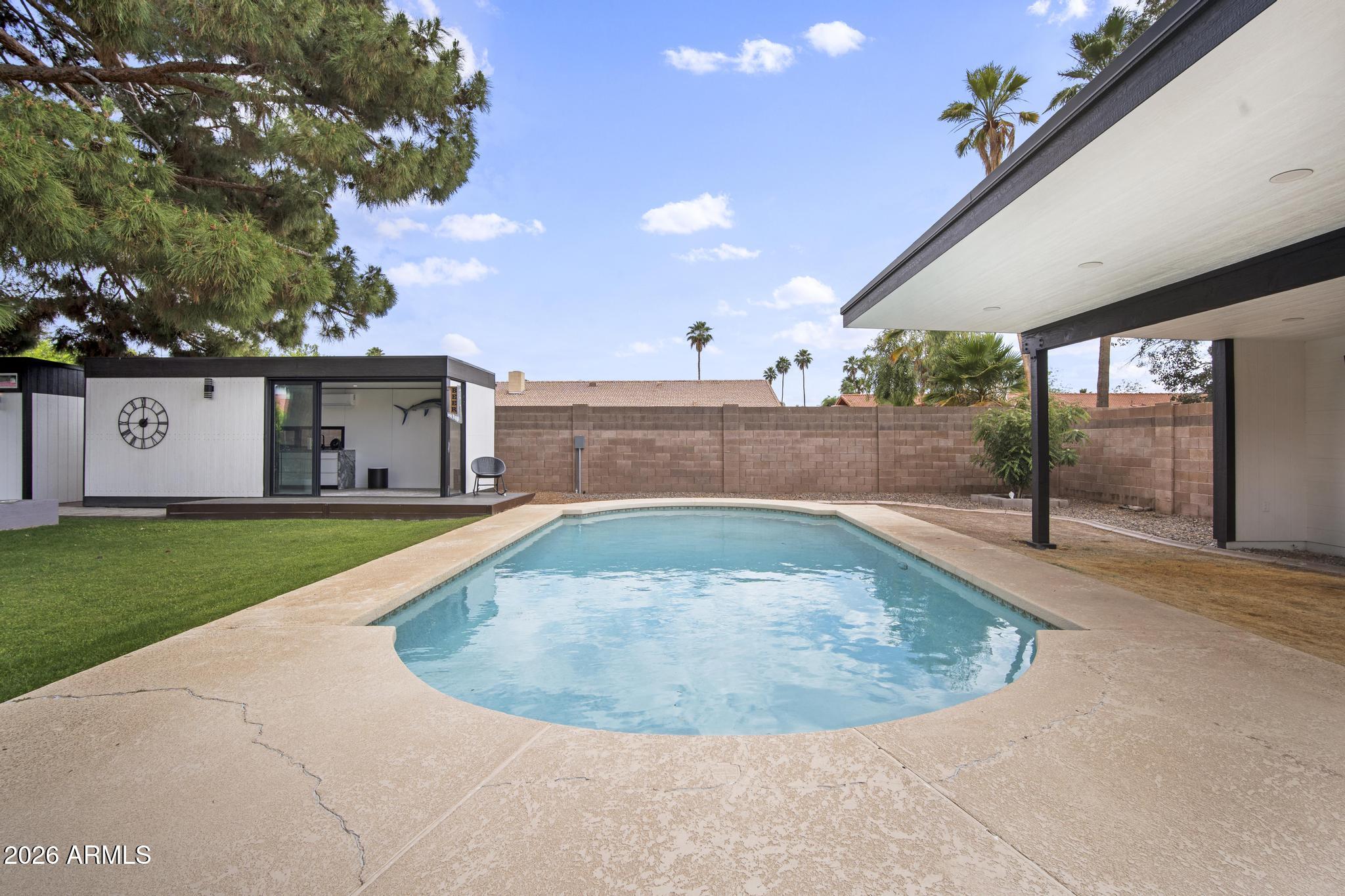 SANDAHL HOMES UNIT 1 - Residential