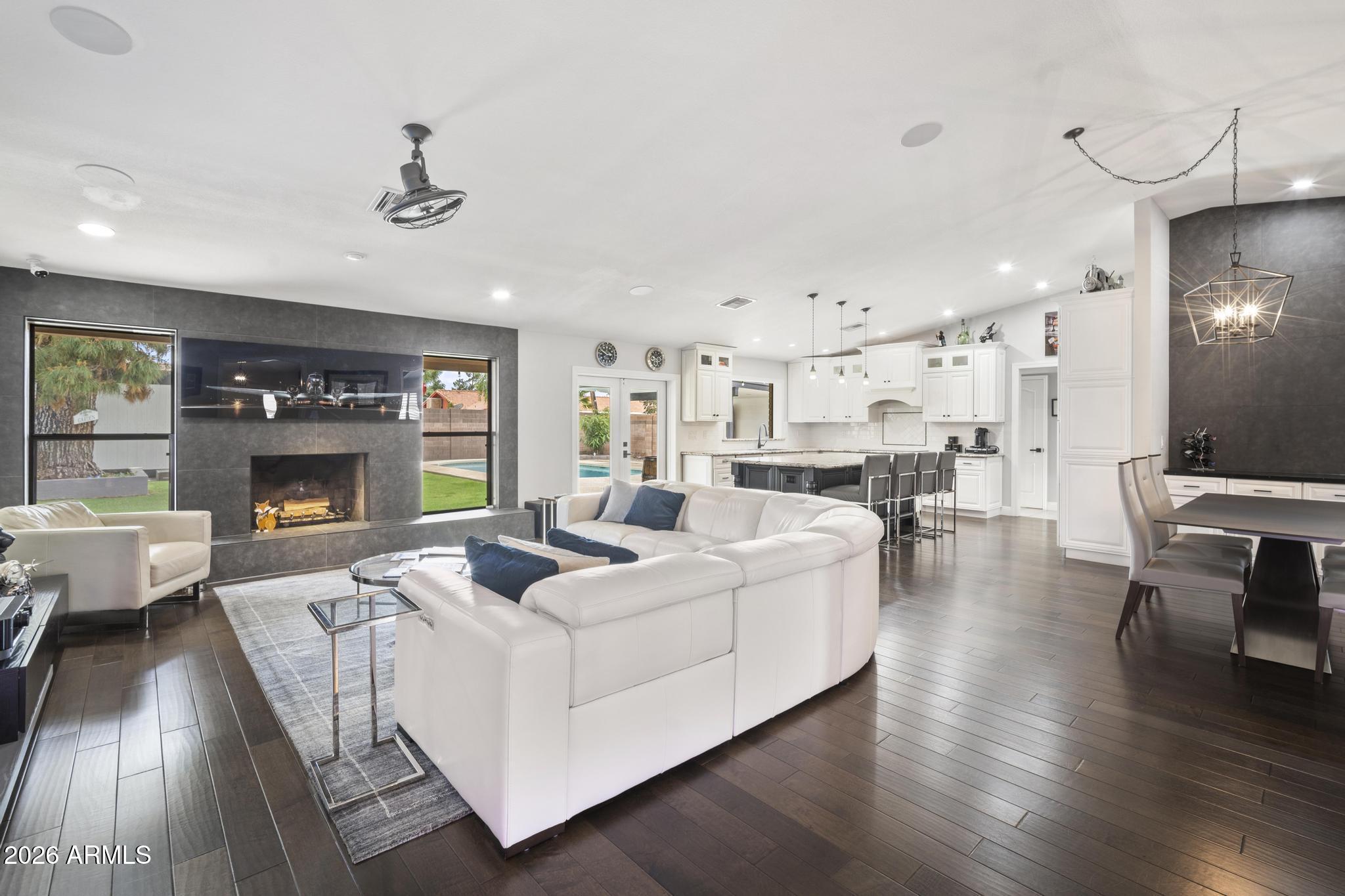 SANDAHL HOMES UNIT 1 - Residential
