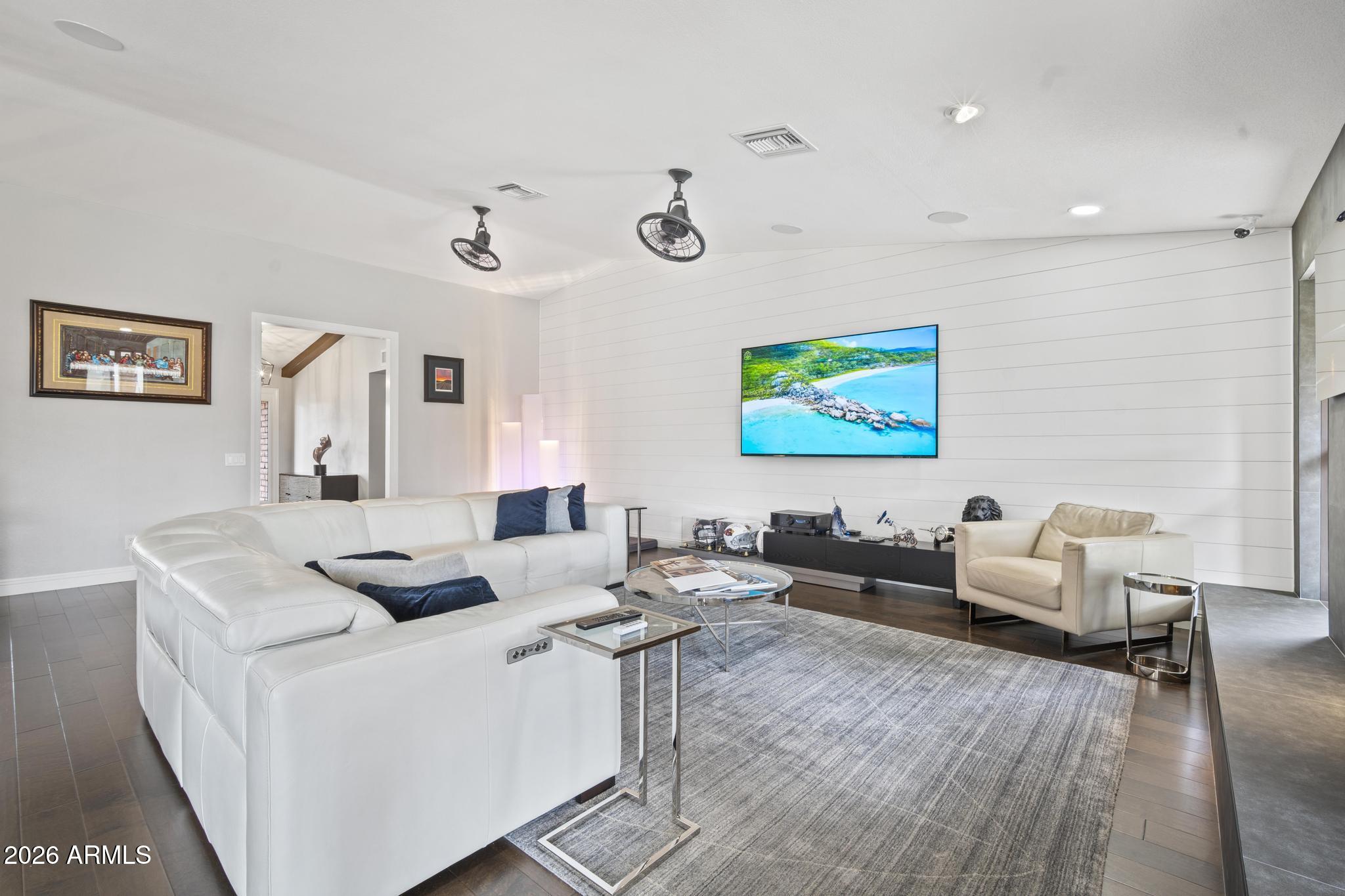 SANDAHL HOMES UNIT 1 - Residential