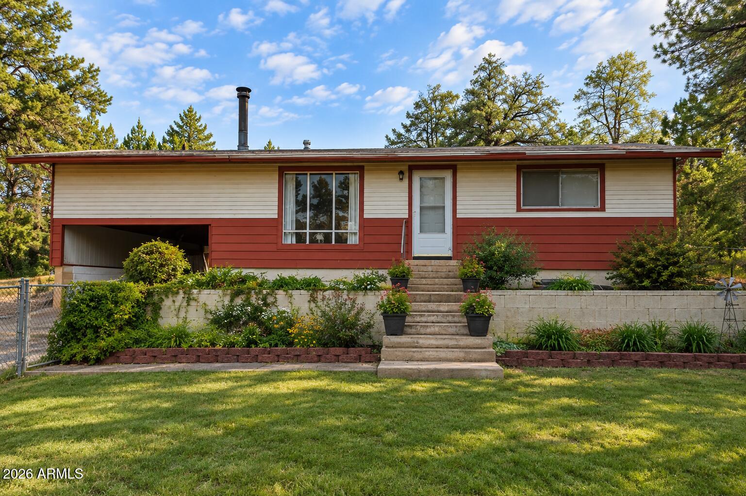 1895 W ASPEN Lane