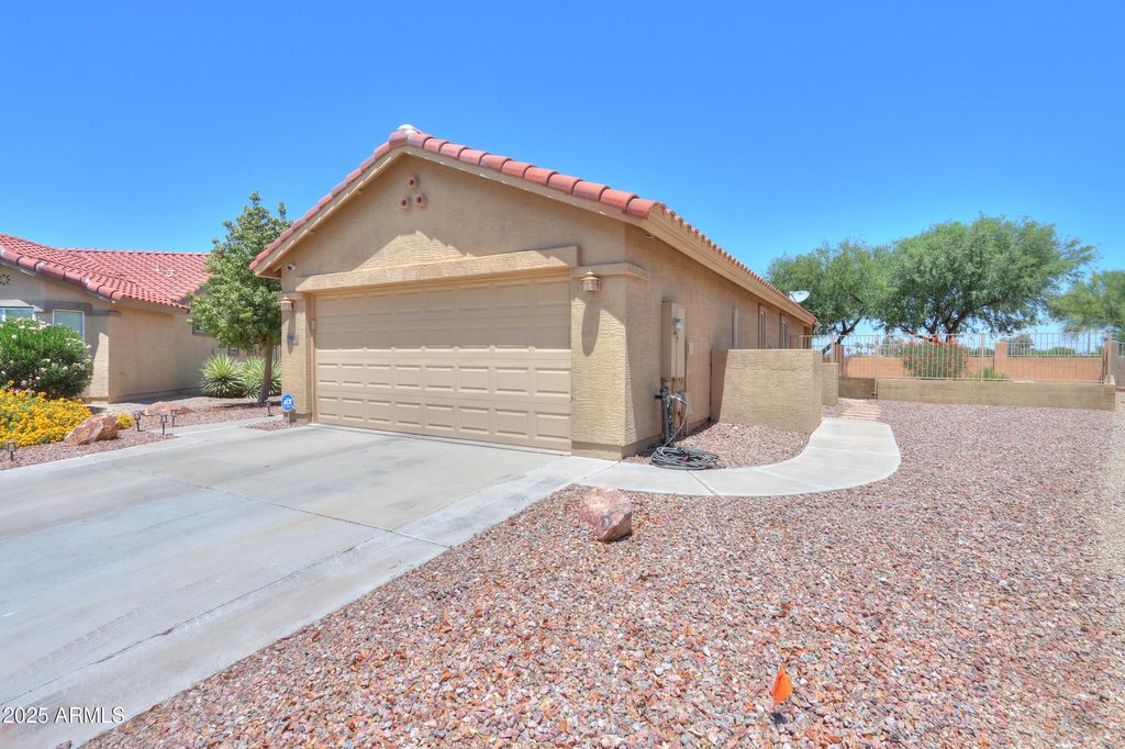 Photo of 103 S Birdie Way, Casa Grande, AZ 85194 (MLS # 6881766)