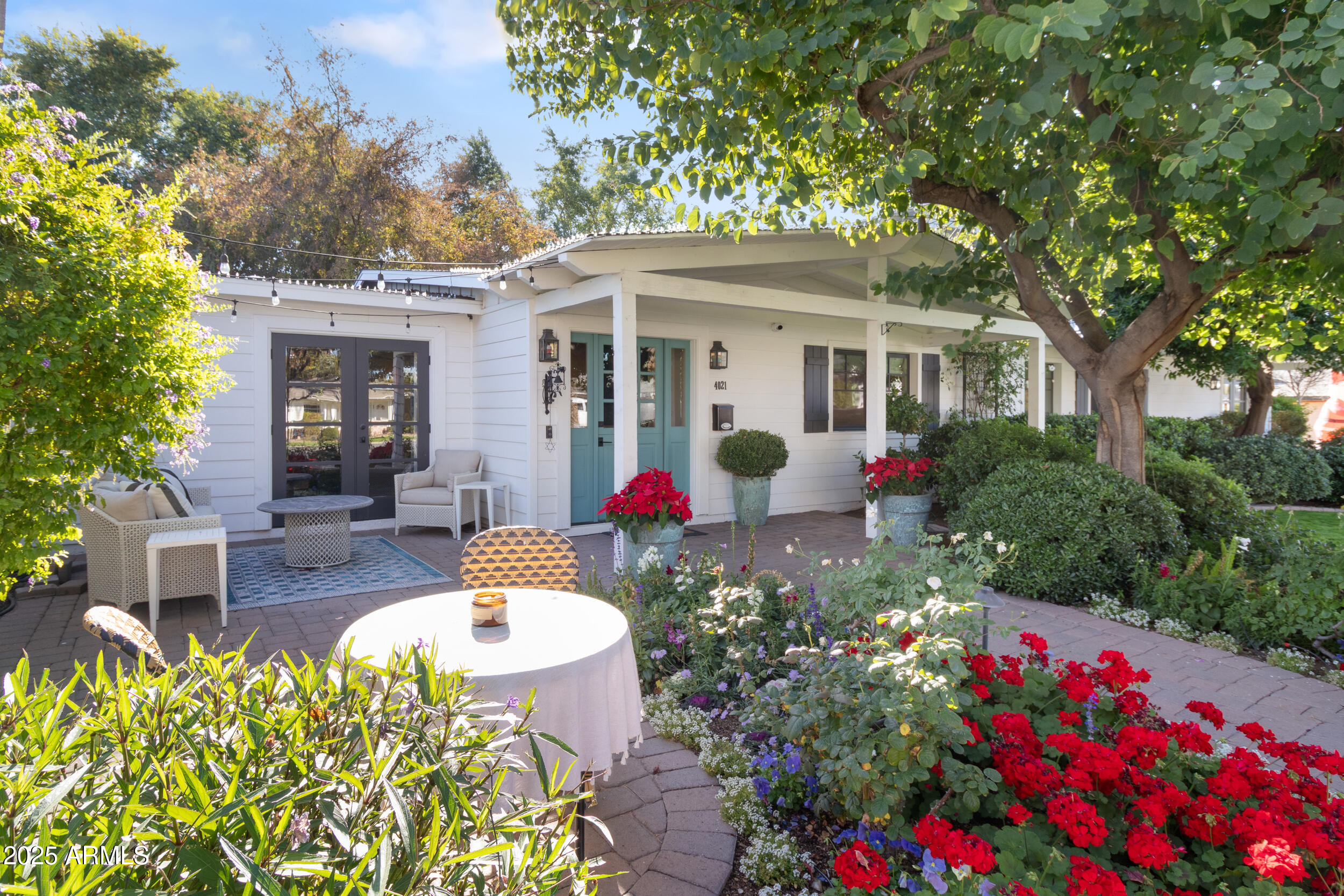 4021 E HAZELWOOD Street