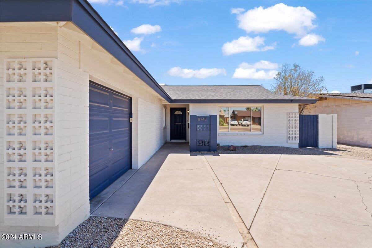 8743 E El Nido Lane
