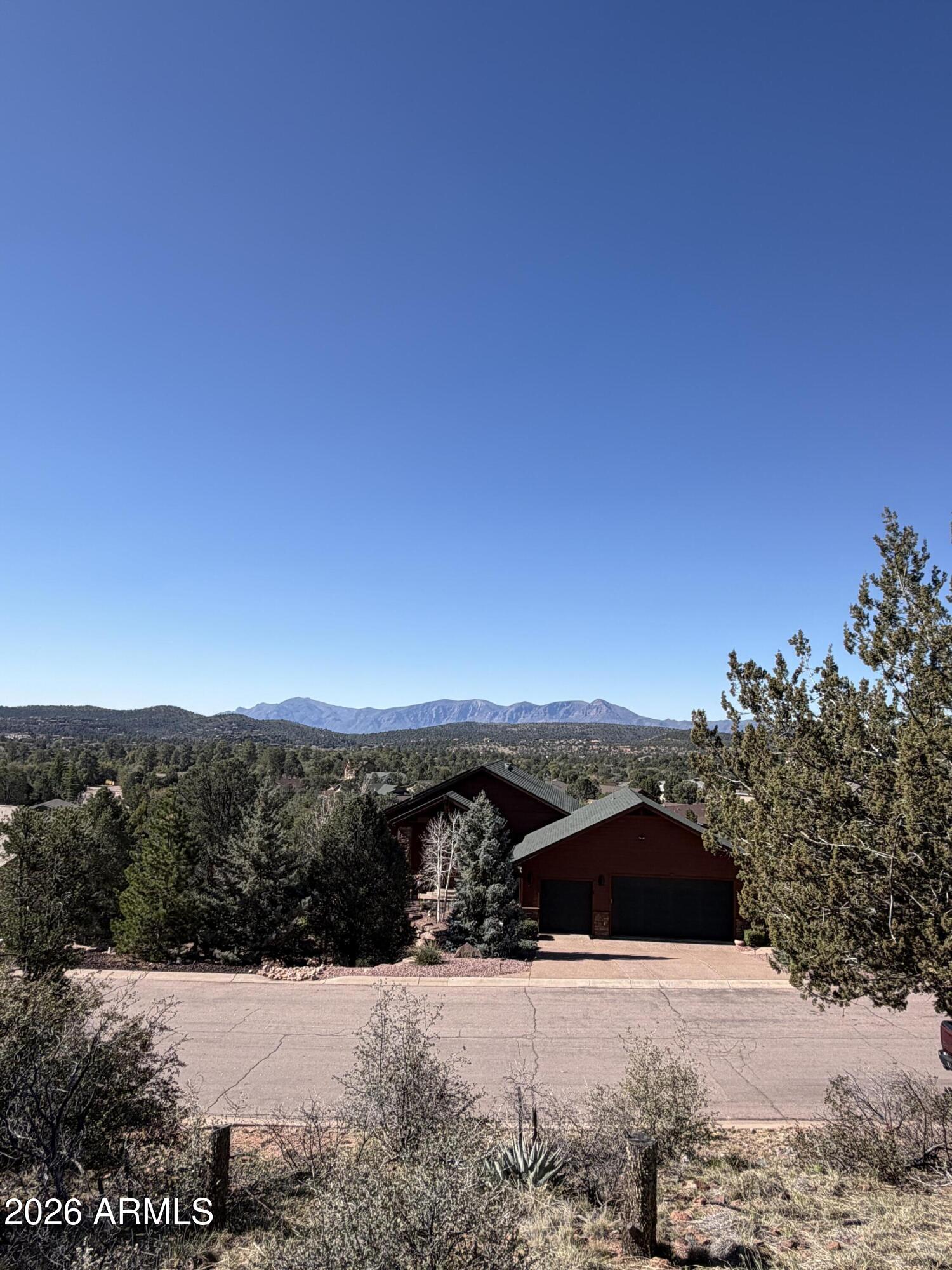 813 N BLUE SPRUCE Circle 282