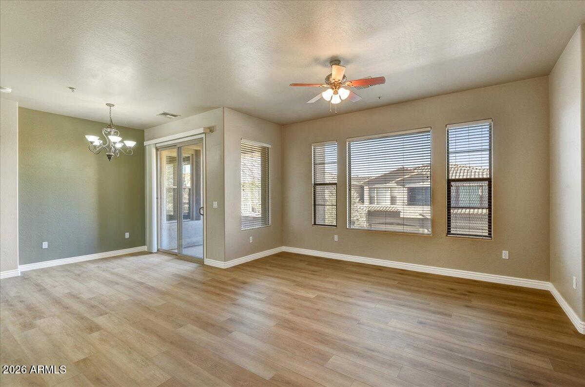 19475 N GRAYHAWK Drive 2081