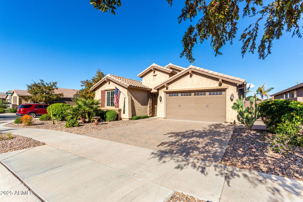 Photo of 20682 E Canary Way, Queen Creek, AZ 85142 (MLS # 6955613)