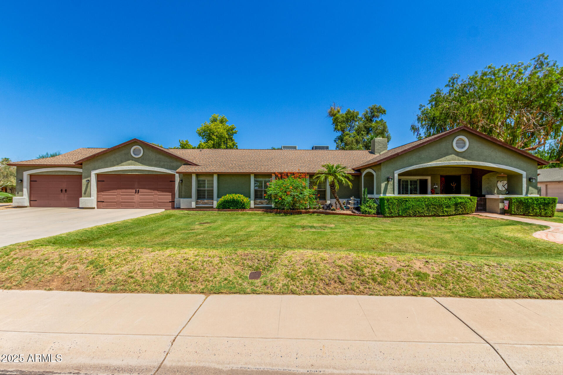 5776 W POINSETTIA Drive
