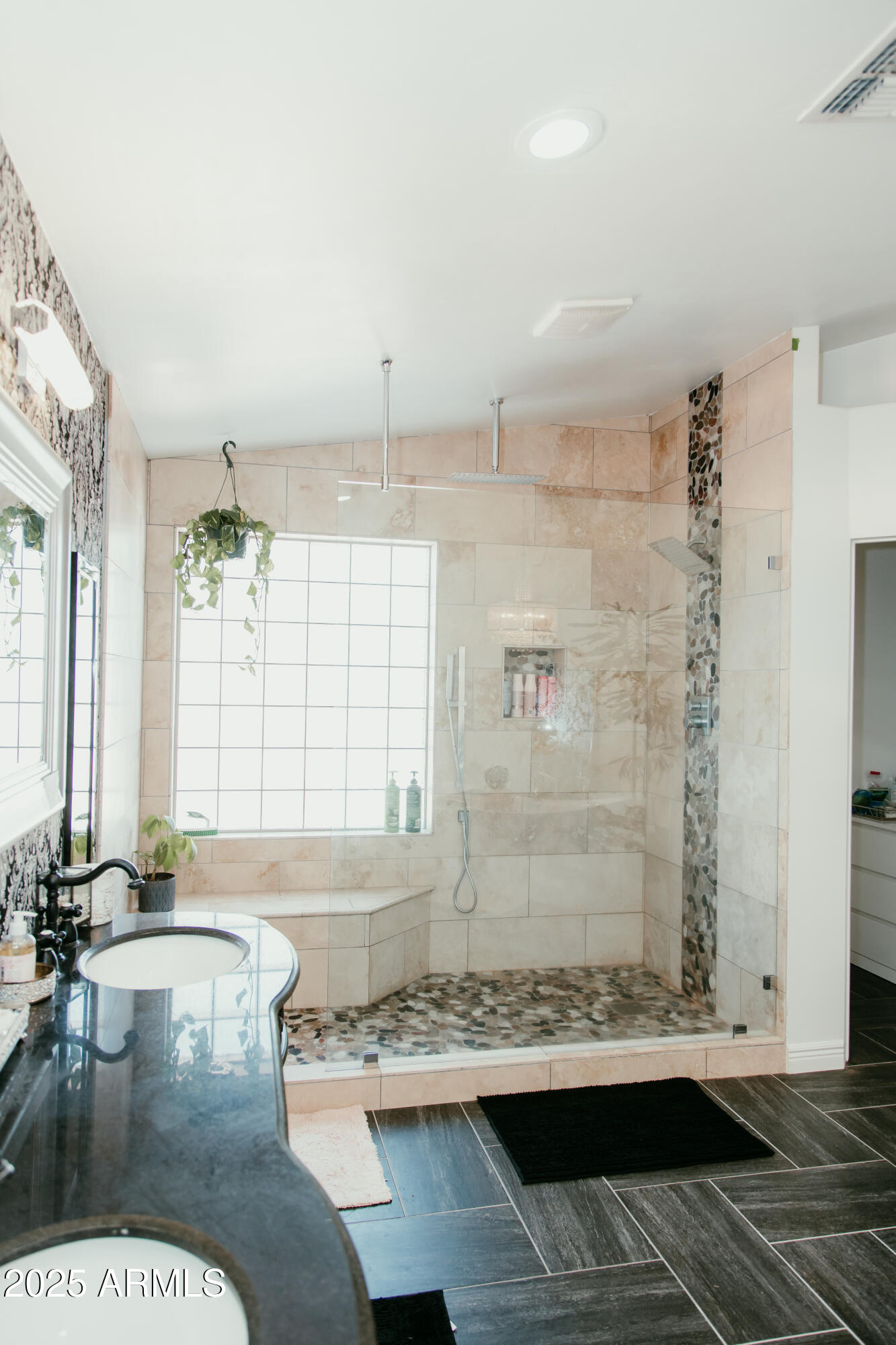 2130 N CYPRESS POINT Way N