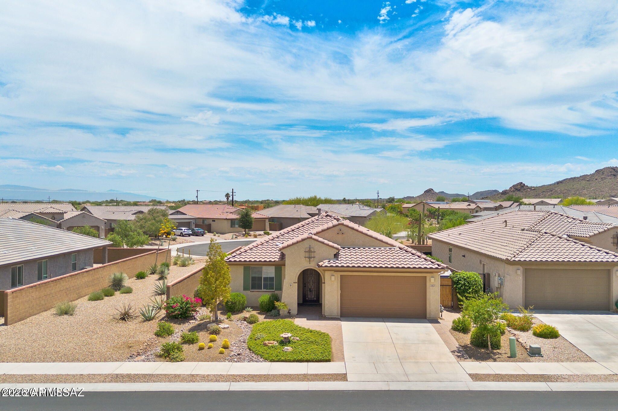 8464 N VAN CLEEVE Lane
