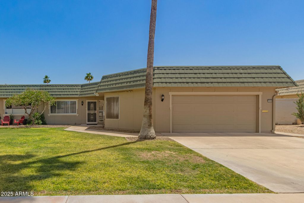 Photo of 10505 W Campana Drive, Sun City, AZ 85351 (MLS # 6914750)