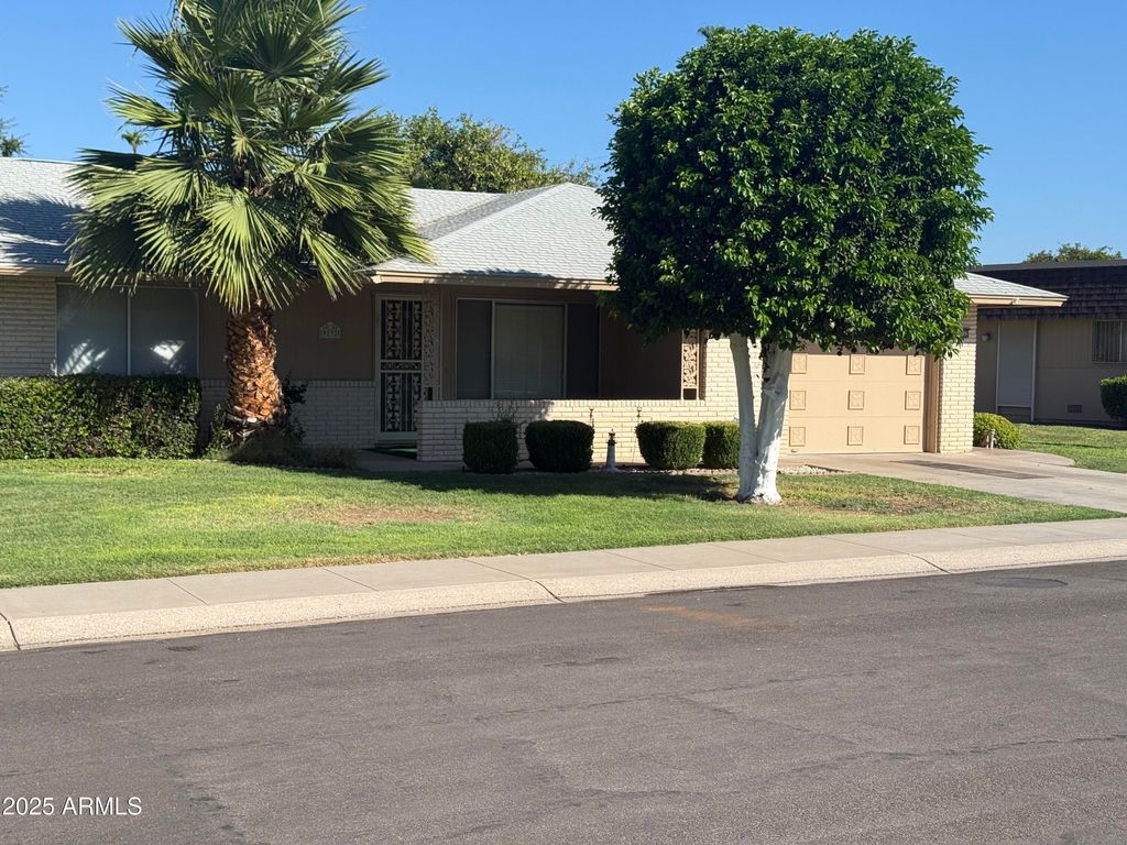Photo of 9232 N 110th Avenue, Sun City, AZ 85351 (MLS # 6918363)