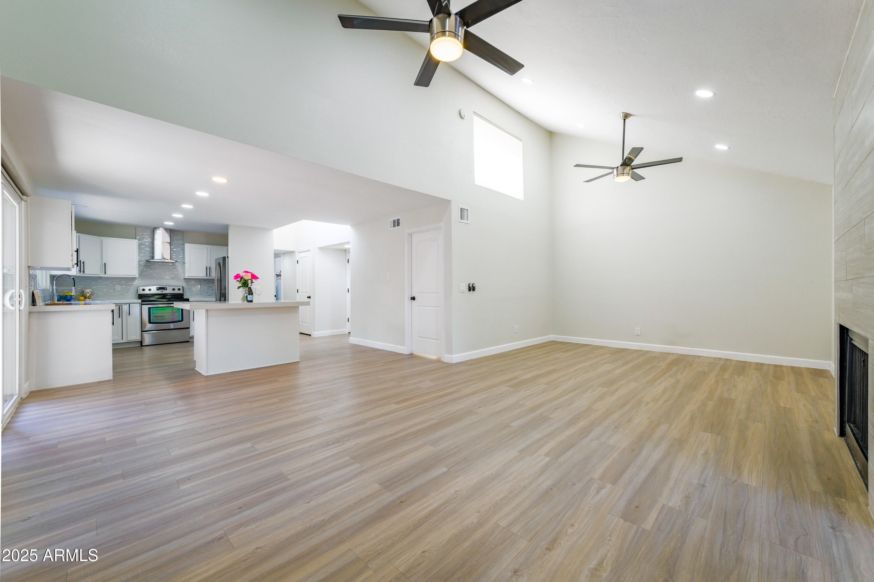 Scottsdale, Arizona 85258, United States, 3 Bedrooms Bedrooms, ,2 BathroomsBathrooms,Residential,Active,5561