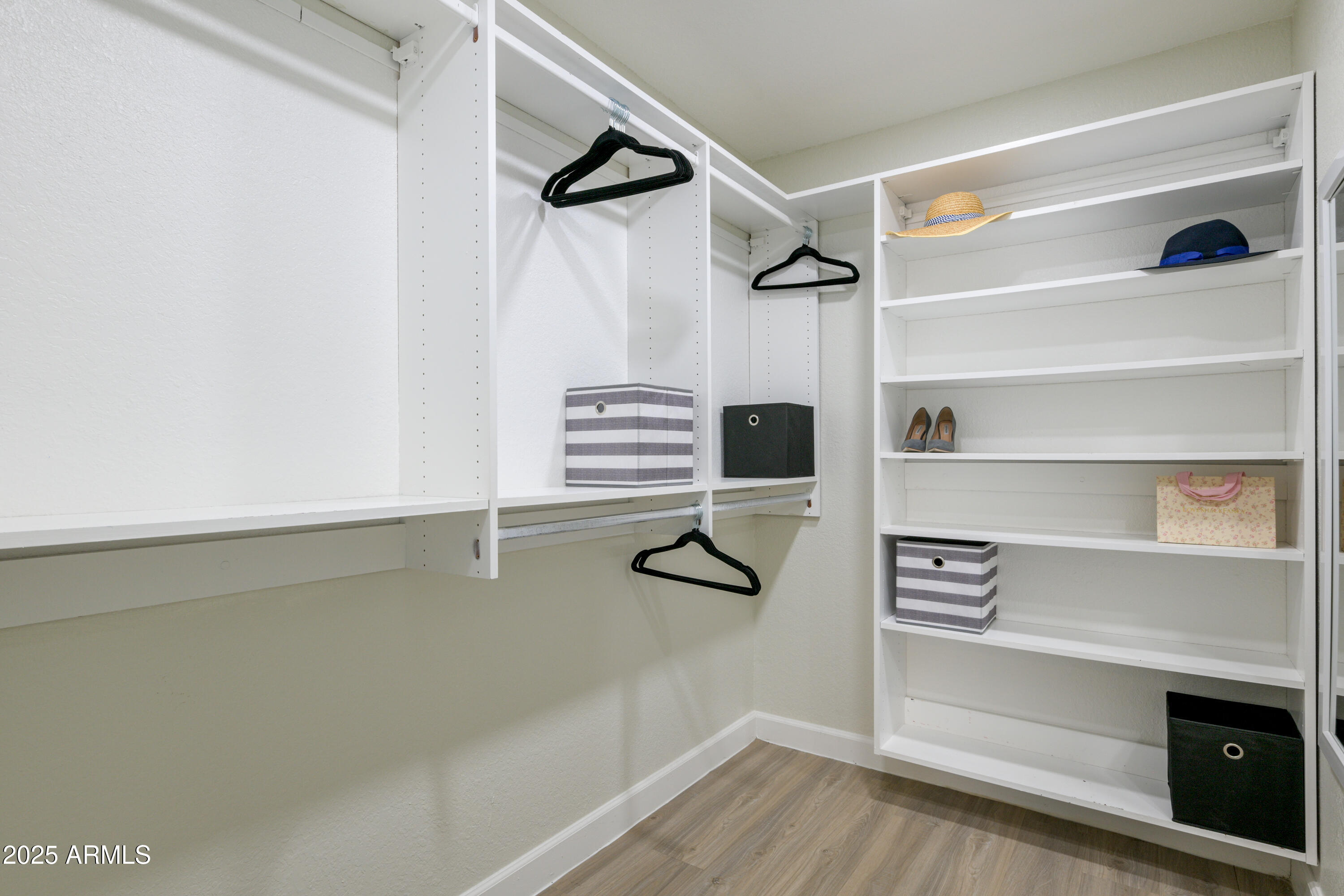 Scottsdale, Arizona 85258, United States, 3 Bedrooms Bedrooms, ,2 BathroomsBathrooms,Residential,Active,5561