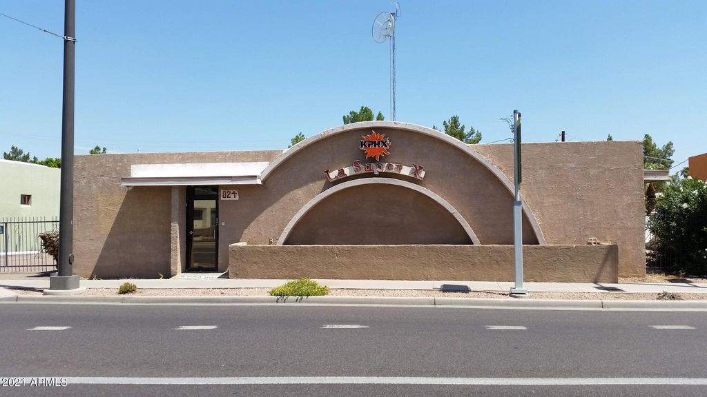 Photo of 824 E Washington Street, Phoenix, AZ 85034 (MLS # 6952332)