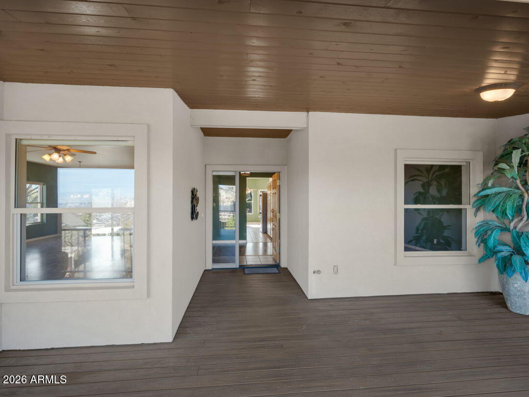 253 THOROUGHBRED Drive